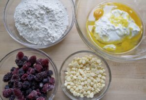 Berry & White Chocolate Muffins @ http::ahealthylifeforme