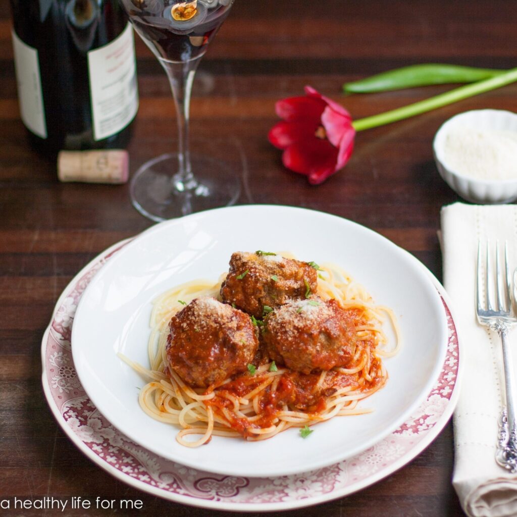 How to Make Italian Meatballs | ahealthylifeforme.com