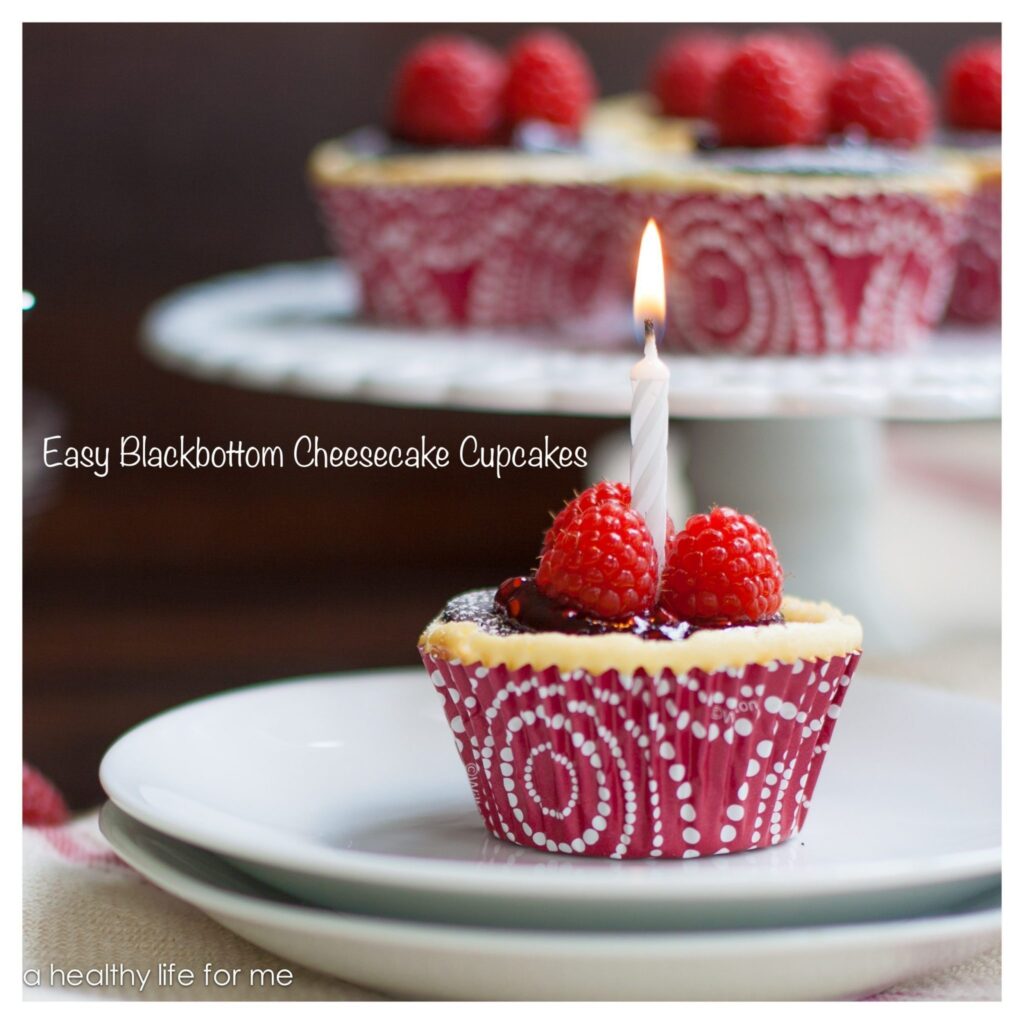 Easy Blackbottom Cheesecake Cupcakes 