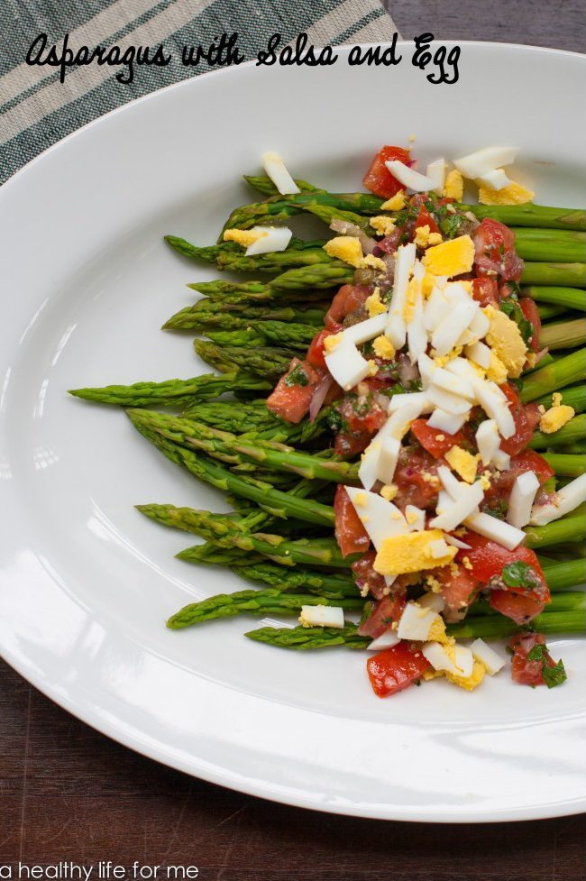 Asparagus with Salsa and Egg Recipe Gluten Free | ahealthylifeforme.com