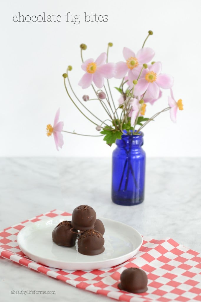 Chocolate Fig Bites Paleo recipe | ahealthylifeforme.com