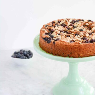 Gluten Free Blueberry Chocolate Cake | ahealhtylifeforme.com