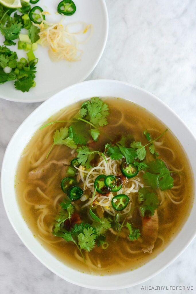 Beef Pho Noodle Soup is a simple delicious quick weeknight dinner for the whole family | ahealthylifeforme.com