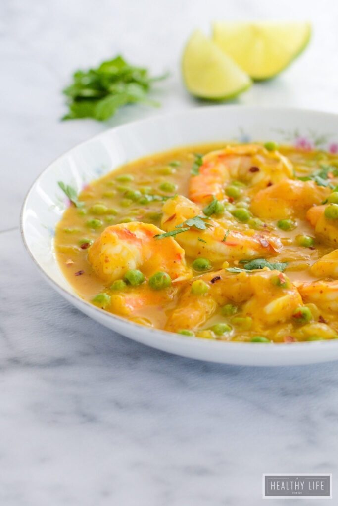 Sweet Potato Curry Shrimp Soup is a simple, healthy, thick soup that is loaded with a sweet creamy flavor. Paleo, Gluten Free and Dairy Free | ahealthylifeforme.com