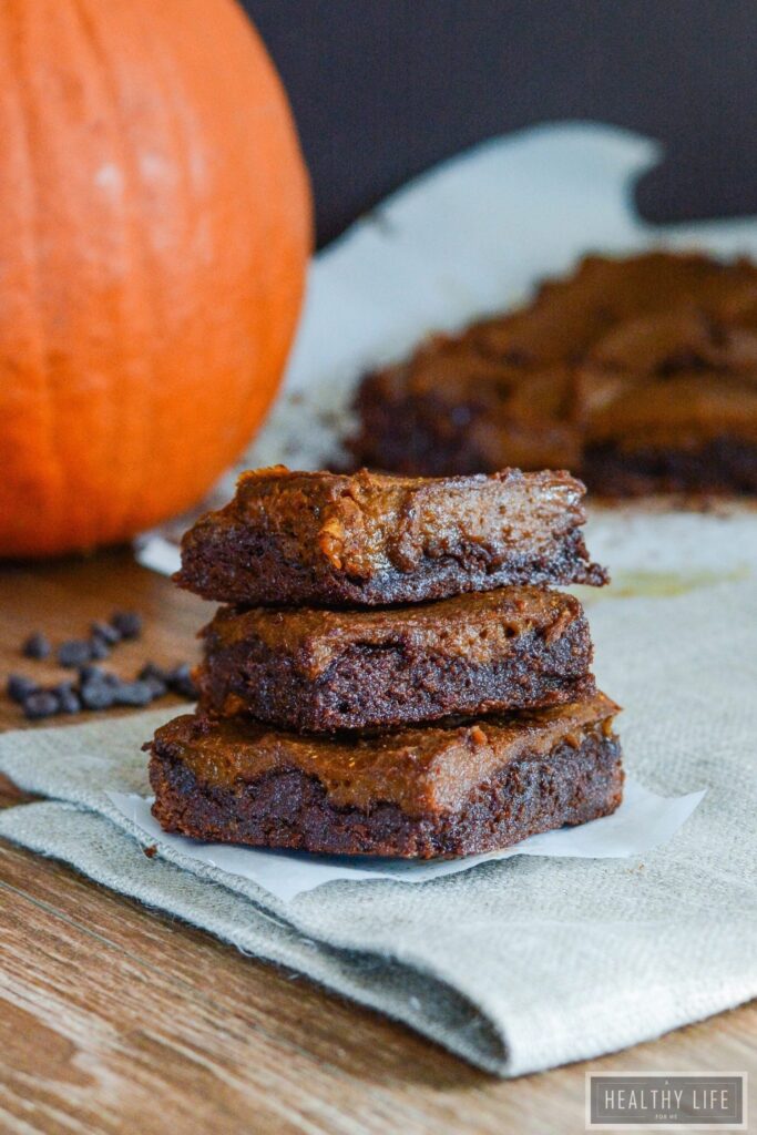 Paleo Chocolate Pumpkin brownies are chewy, dense, moist and delicious chocolate pumpkin brownie recipe | ahealthylifeforme.com