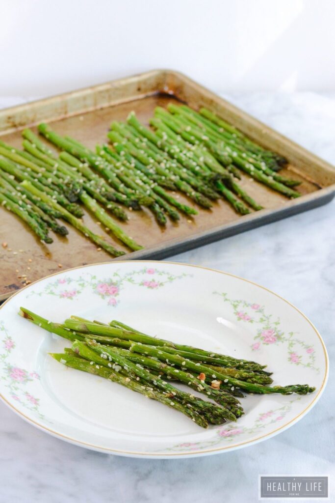 Sesame Roasted Asparagus a delicious healthy quick side dish that works perfectly paired with any protein | ahealthylifeforme.com