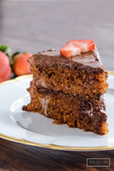 Strawberry Cake with Chocolate Frosting gluten free paleo recipe | ahealthylifeforme.com