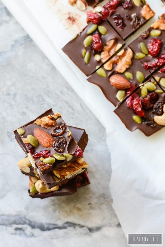These Omega Chocolate Bars are the perfect healthy chocolate pick me up. Loaded with Omega-3 nutrients and tons of antioxidants this is a candy bar you can feel good about eating and enjoying | ahealthylifeforme.com
