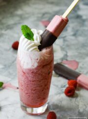 This Raspberry Chocolate Milkshake may become your new cold, sweet, yummy summer pleasure | ahealthylifeforme.com