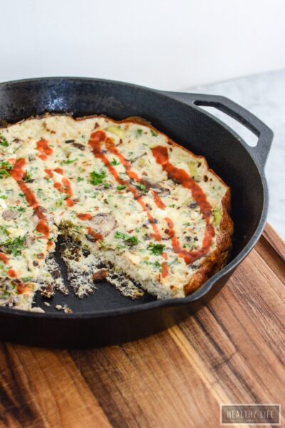 Leek Mushroom Egg White Frittata is the perfect high protein, low calorie, nutritious breakfast, snack or dinner option | ahealthylifeforme.com