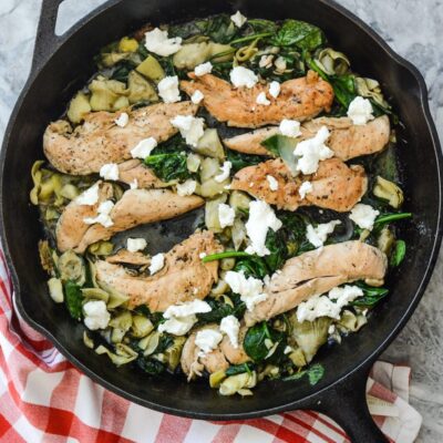 Skillet Chicken Artichoke Spinach recipe is made with simple, clean ingredients in one pan and is ready in under 30 minutes | ahealthylifeform.com