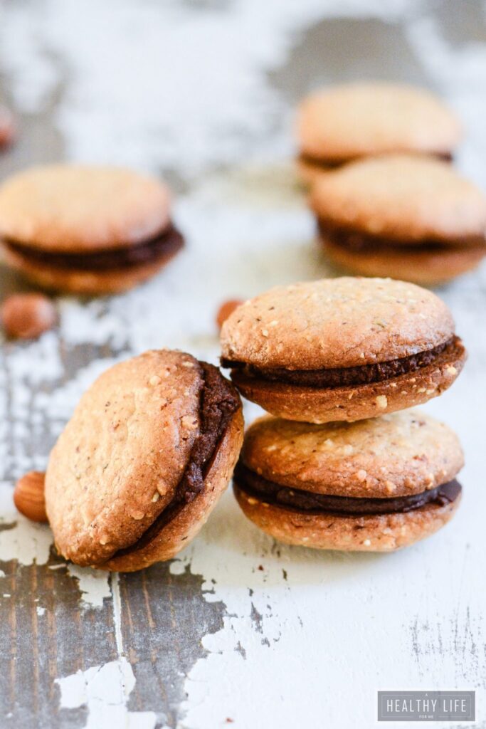 Hazelnut Chocolate Sandwich Cookie Recipe gluten free vegan | ahealthylifeforme.com