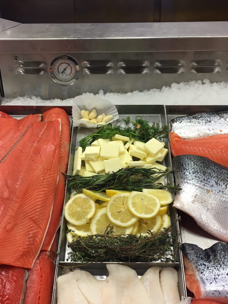 Simple Lemon Rosemary Steamed Salmon ready for you recipe | ahealthylifeforme.com